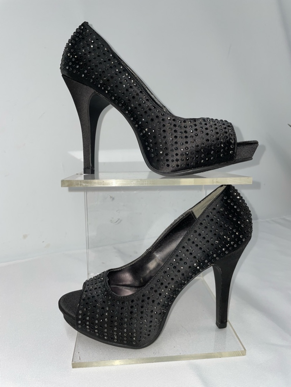 RAMPAGE RHINESTONED PEEP TOE HEELS FTL-04-169